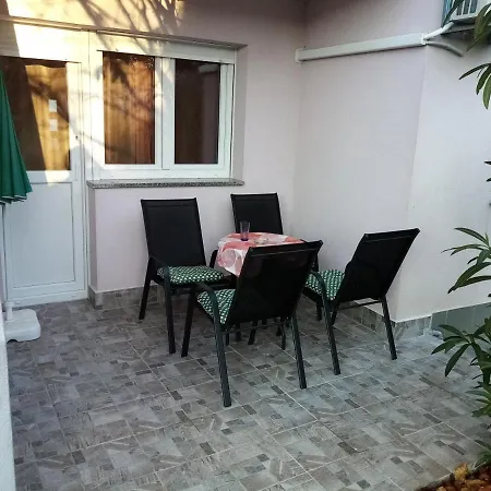 Apartment Buic Pola Esterno foto